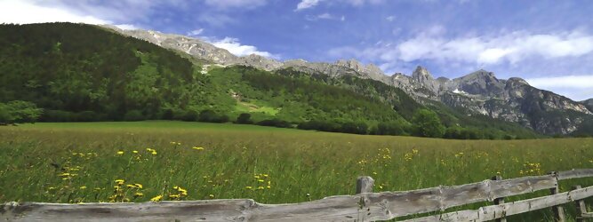 Trip Slowenien Tirol - Region Wipptal auf die Reise - Wunschliste! Finde die besten Sehenswürdigkeiten der Region Wipptal, Erlebnisse und gemütlichen Unterkünfte der Hotels in der Tiroler Region Wipptal. Lust bei einem Last Minute Urlaub, die Region Wipptal zu erkunden? Buche günstige Unterkünfte in der Region Wipptal mit herrlichen Blick auf die Berge. Region Wipptal Urlaub Angebote ob Hotel mit Halbpension, Unterkunft mit Frühstück oder flexibel & spontan bleiben und eine große Auswahl an Ferienhäuser - Ferienwohnungen in der Region Wipptal für den perfekten Urlaub vergleichen & buchen. Die Highlights finden, Tagesausflüge - Erlebnisse planen, die sich hervorragend eigenen zum Geschichten erzählen. Einen unvergesslichen Familienurlaub in der Region Wipptal in einer Ferienwohnung verbringen und dabei die besten Urlaubsangebote aller Orte in der Region Wipptal erhalten. Beliebte Orte für eine Urlaubsbuchung in der Region Wipptal: Gries am Brenner, Gschnitz, Matrei am Brenner, Mühlbachl, Navis, Obernberg am Brenner, Pfons, Schmirn, Stafflach, Steinach am Brenner, Trins und Vals